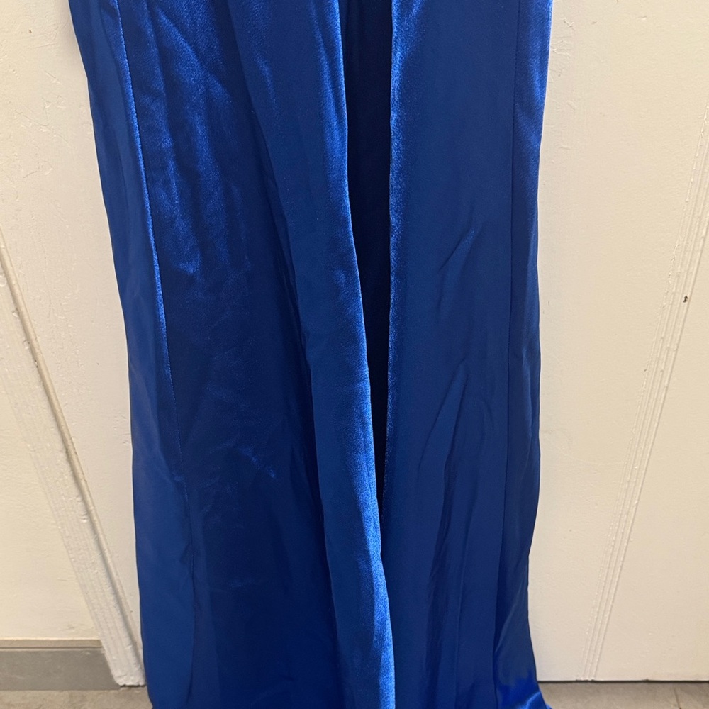 STUNNING HOLIDAY DRESS Lulu's Vibrant Blue Satin Gown - Picture 8 of 9
